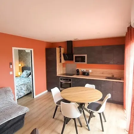 Au Calme Proche Circuit 24h Le Mans Apartment